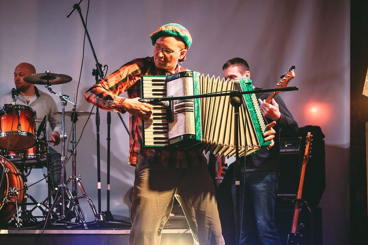 Холм с кулями