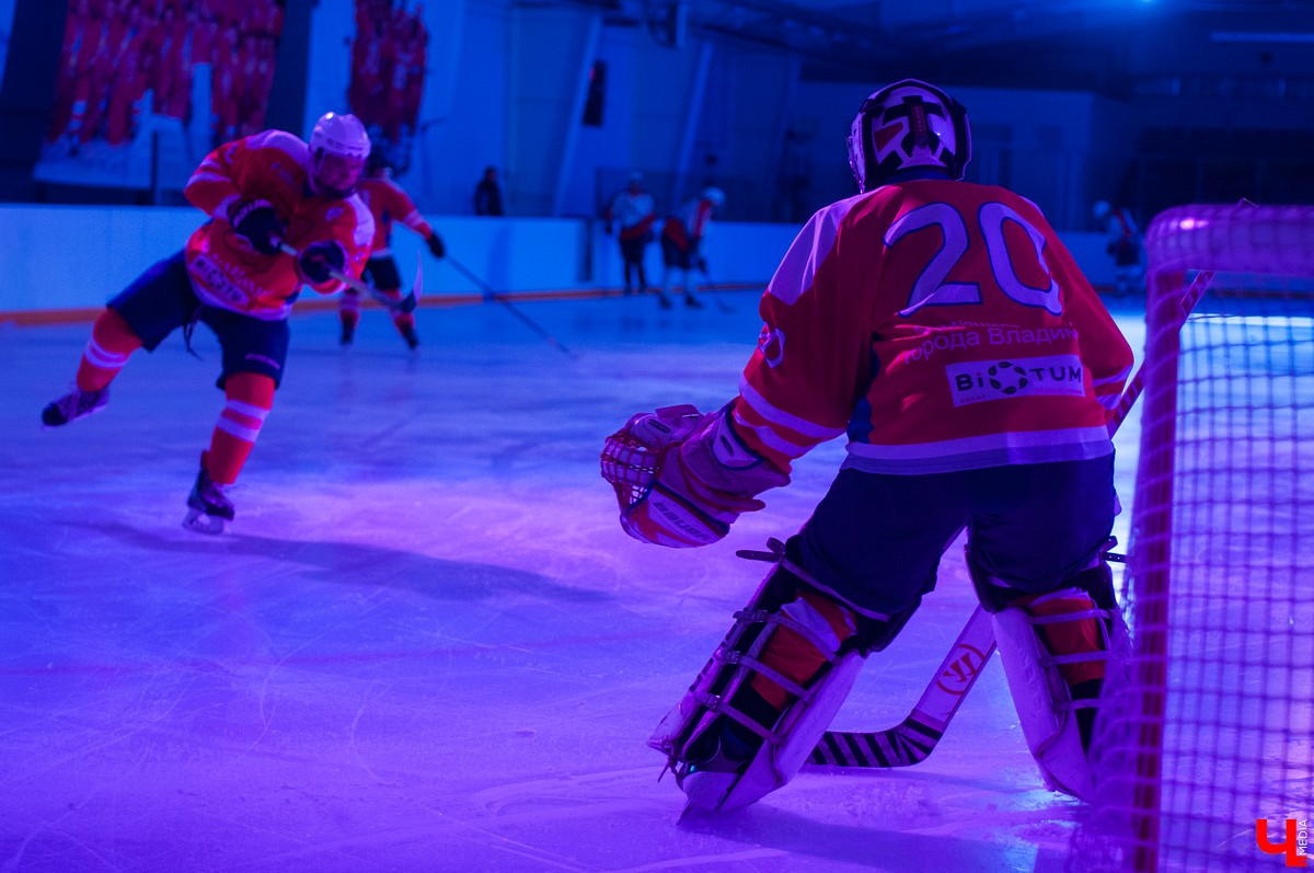 Во Владимире состоялся финальный матч Кубка Федерации хоккея с шайбой Владимирской области. Со счетом 7:3 победителями стали владимирские хоккеисты
