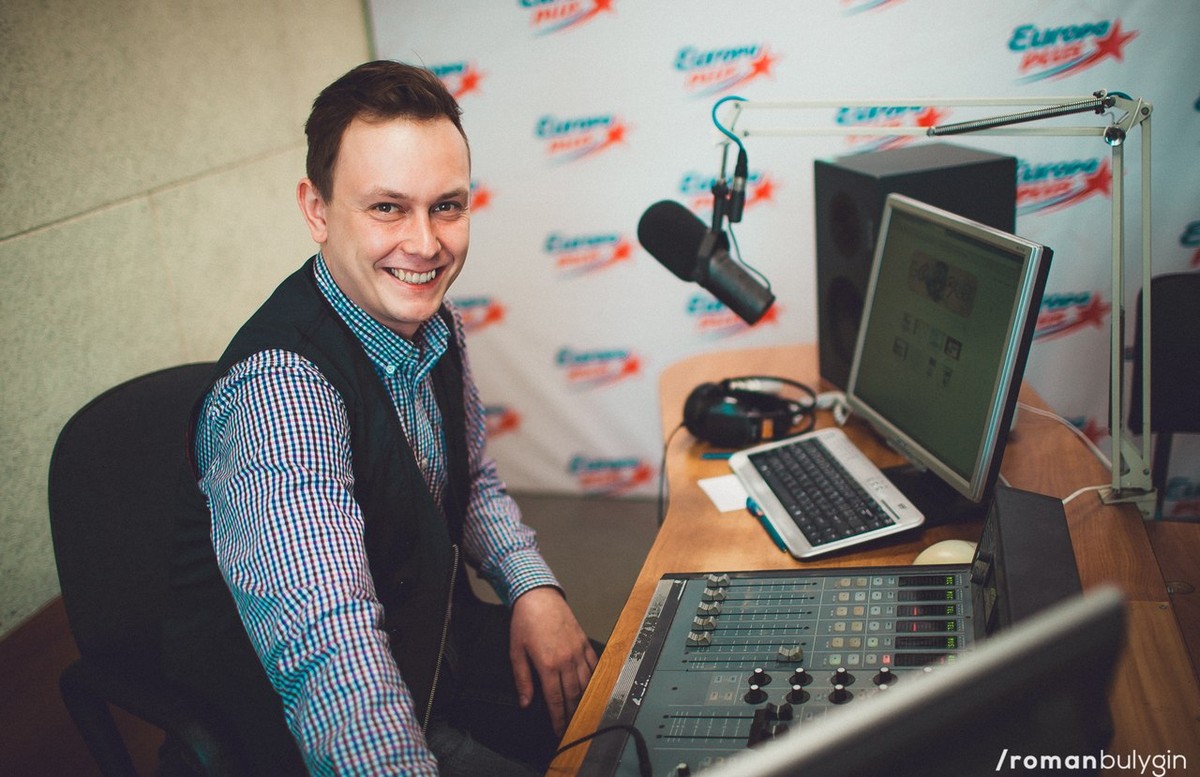 В День радио владимирские радиоведущие наконец-то «выходят из тени» и рассказывают о любимой профессии