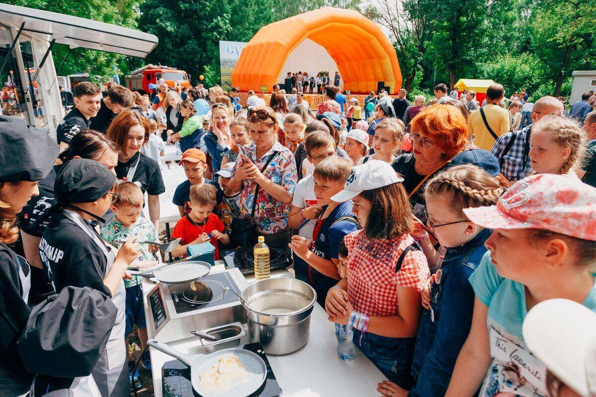 1 июня в Суздале стартовал новый сезон проекта “Гастрономическая карта России”. На нем умилялись мастерству юных поваров и обсуждали совместный проект с Google Maps.