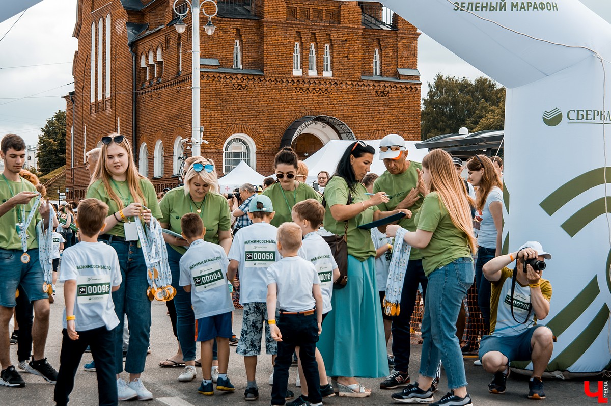 1 июня во Владимире состоялась всероссийская акция “Зеленый Марафон”. На него пришло 1400 участников и несколько тысяч зрителей.