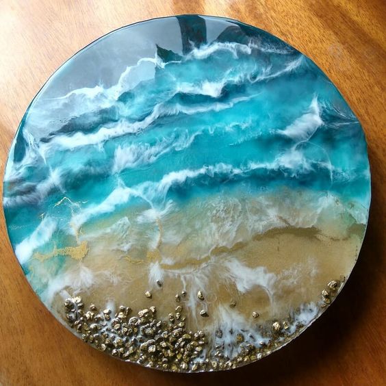 Попробовать себя в роли художника и создать уникальную авторскую картину помогут мастер-классы сообщества KistiKraski. Они пройдут 4, 7, 8, 11 и 15 сентября