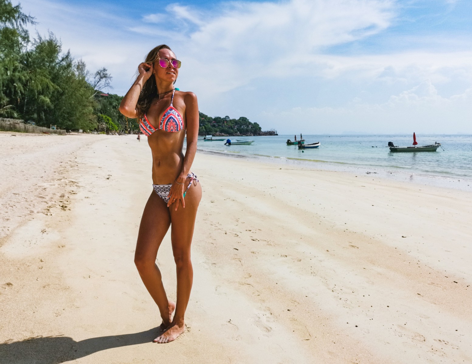 Сегодня о себе и своем увлечении спортом рассказала travel-блогер Юлия Шмелёва - первая претендентка на статус самой стройной и накаченной “Девушки сентября”