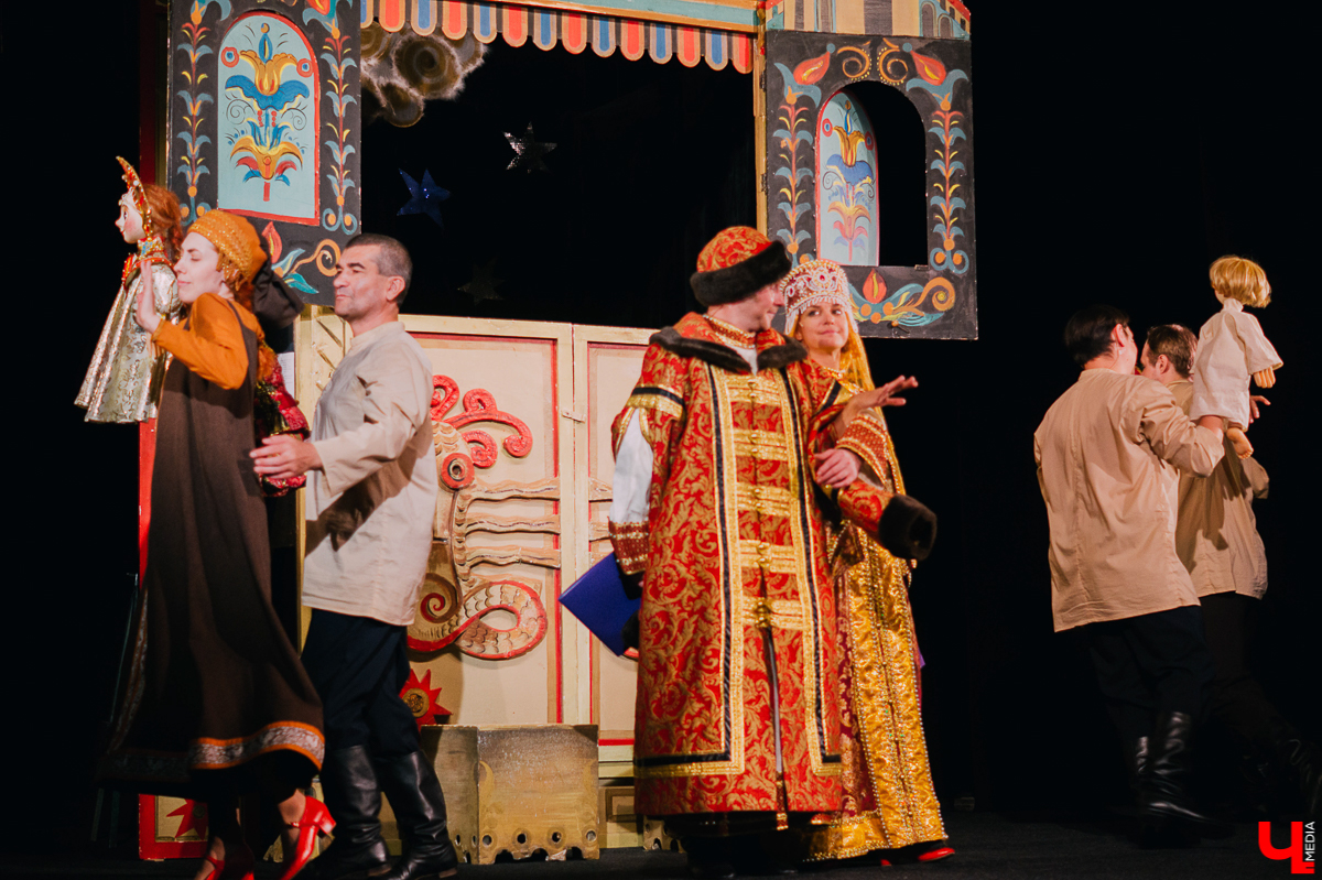 С 19 по 26 сентября на Межрегиональном кукольном фестивале “Золотое колечко” выступят не только артисты со всей страны, но и труппы болгарского и узбекского театров. В программе заявлено множество спектаклей для взрослых, а один даже для беременных