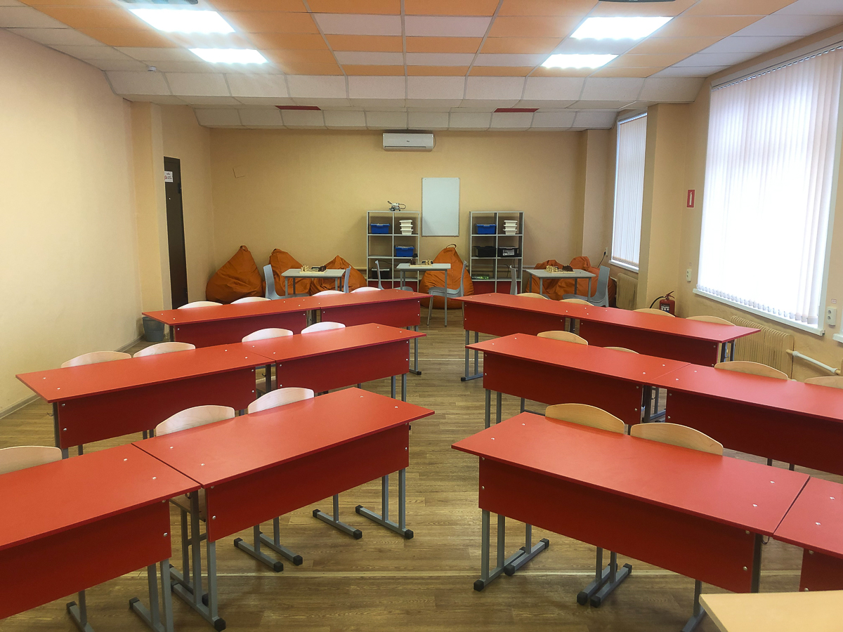 24 сентября в 21 школе Владимирской области открылись центры “Точка роста”. Учебные заведения оснастили самыми современными гаджетами. Как они помогут учебному процессу?