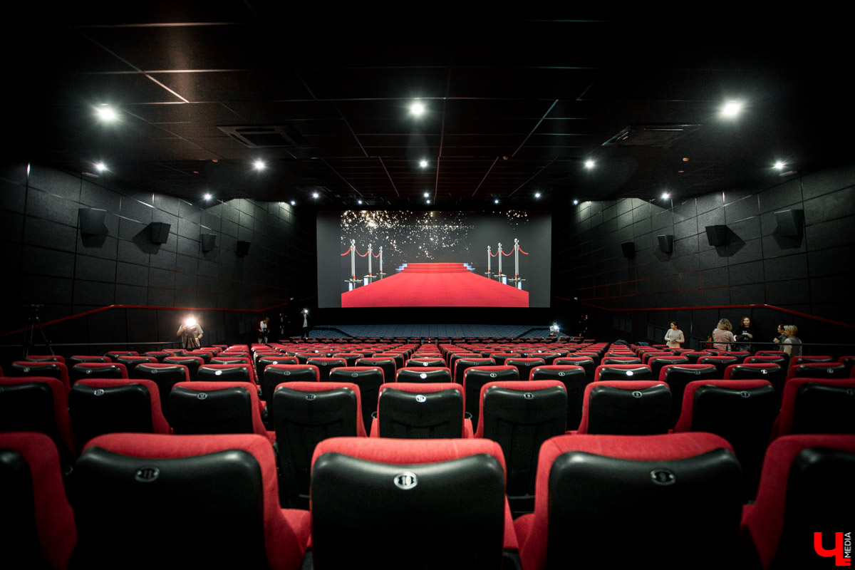 17 октября в “Киномакс-Буревестник” состоялось открытие обновленного зала “Премьер”. Мы собрали отзывы первых зрителей