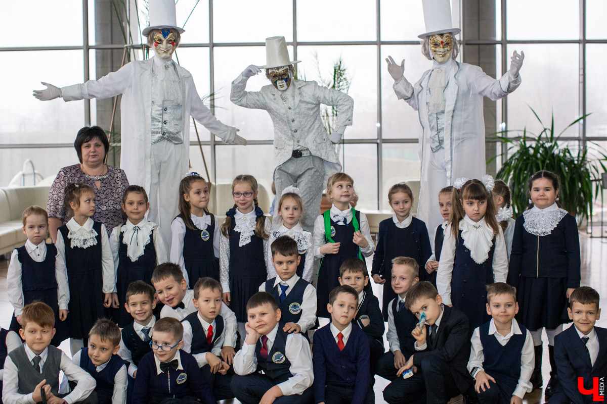 17 ноября в драмтеатре подвели итоги акции “Первоклассник”. В ней приняли участие 17 500 детей из Владимирской области