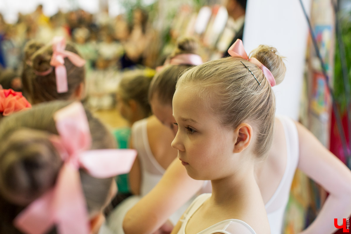 17 ноября в драмтеатре подвели итоги акции “Первоклассник”. В ней приняли участие 17 500 детей из Владимирской области