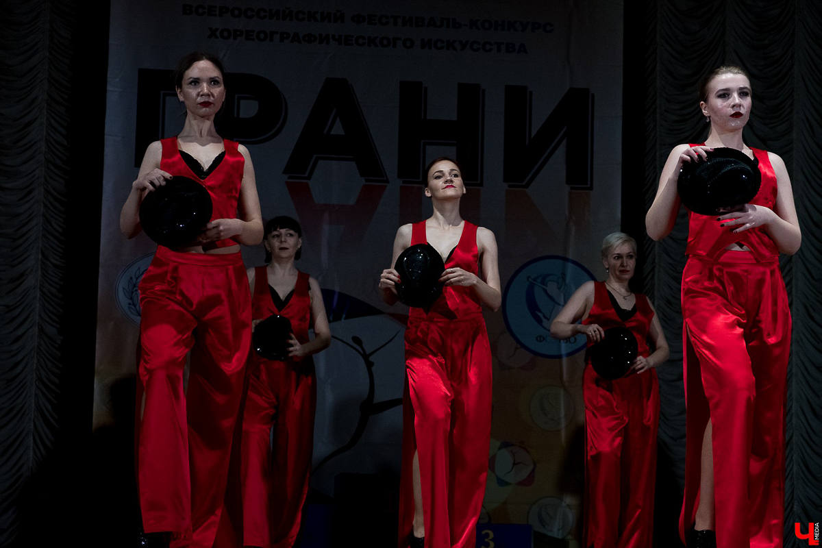 В областном центре прошел фестиваль-конкурс хореографии “Грани”. Владимирцы показали восточные танцы, эстрадные и хип-хоп