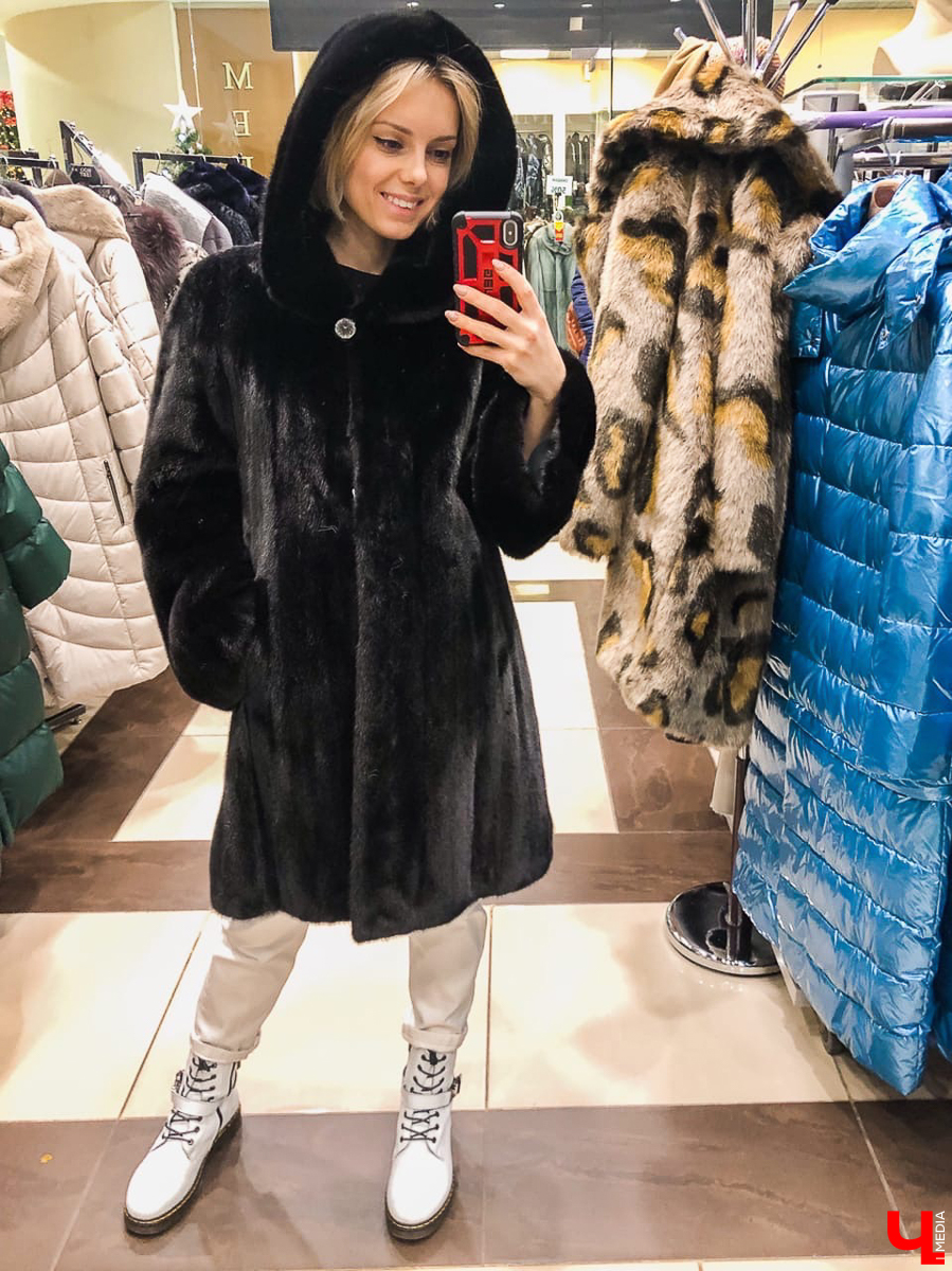 Стилист Мария Засорина прошлась с нами по магазинам и помогла выбрать модные шубы на зиму 2019-2020