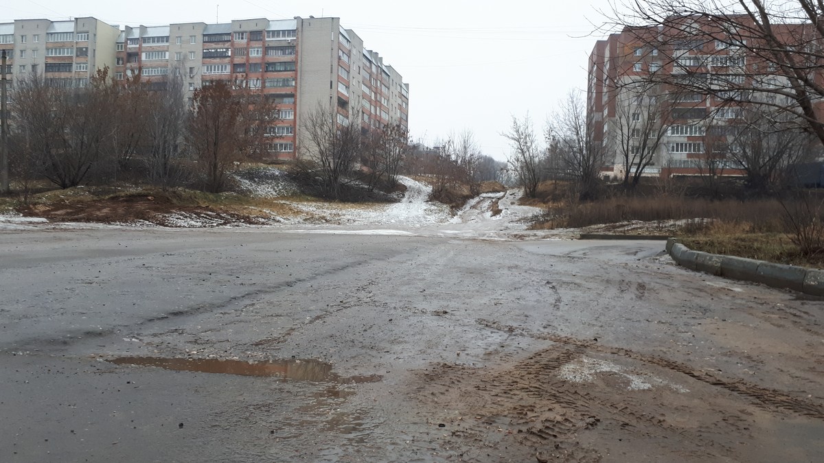 Во Владимире появятся две новые дороги. А возле «Золотого кольца» уберут парковку. Так мэрия решает транспортные проблемы