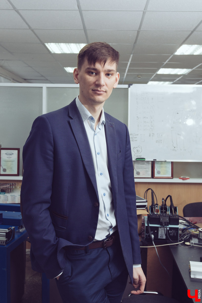 Артём Золотов — один из троих молодых ученых, которые получили гранты на исследования. Что ему предстоит сделать? И почему его проект так важен?