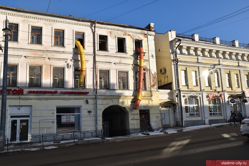 В центре Владимира ремонтируют старинное здание. Речь идет о памятнике культурного наследия, доме купца Васильева
