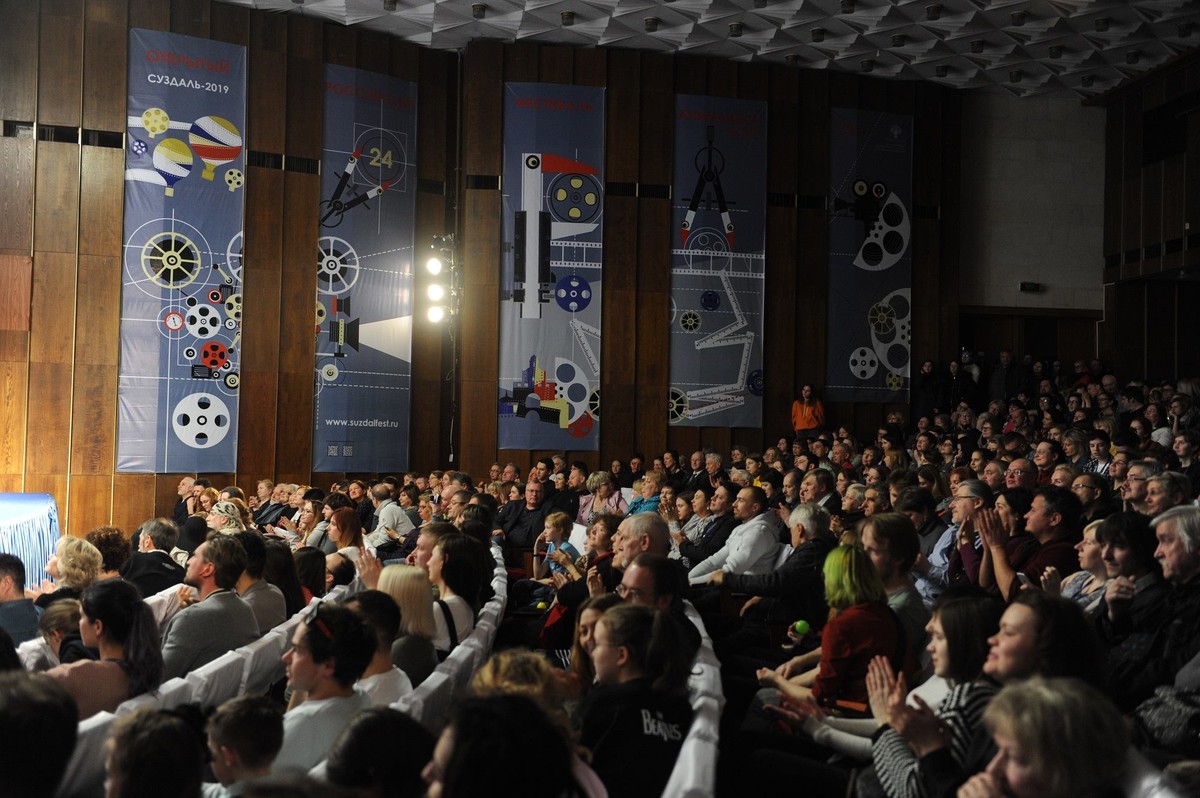 Уже завтра стартует XXV “Открытый российский фестиваль анимационного кино”, который продлится до 16 марта включительно. Один из ключевых хедлайнеров - японский мультипликатор Кодзи Ямамура - не сможет посетить мероприятие лично по причине, которая сейчас будоражит весь мир