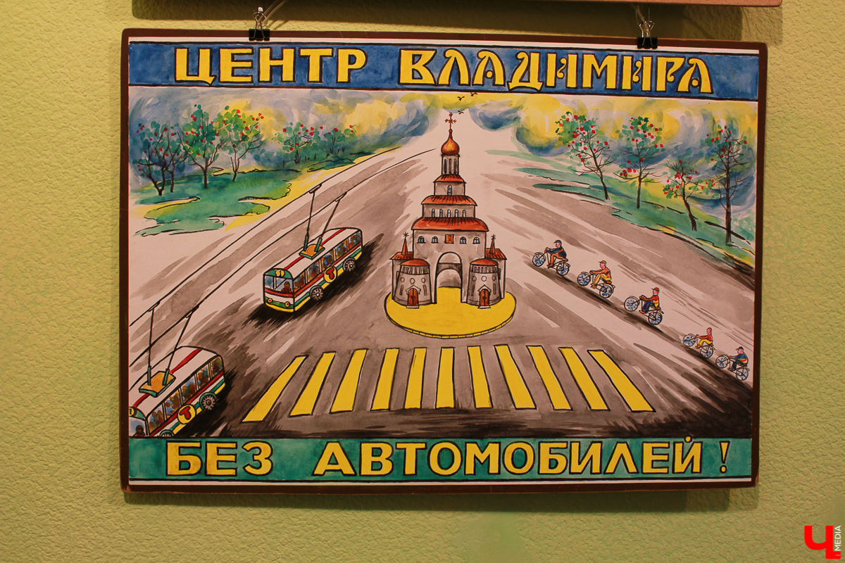 Плакат владимирского художника в четыре раза превзошел начальную стоимость. Кроме того, галерея VLADEY серьезно заинтересовалась Сергеем Николаевичем