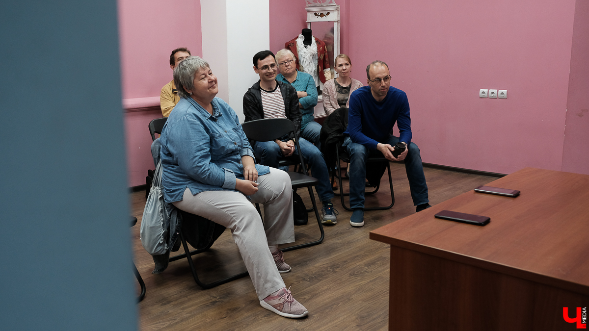 На фестивале «Время молодых», который впервые прошел в Суздале, кастинг-директор белорусского фильма «Хрусталь», выдвинутого на «Оскар» в 2018 году, поделилась со зрителями инсайдерскими историями с кинопроб