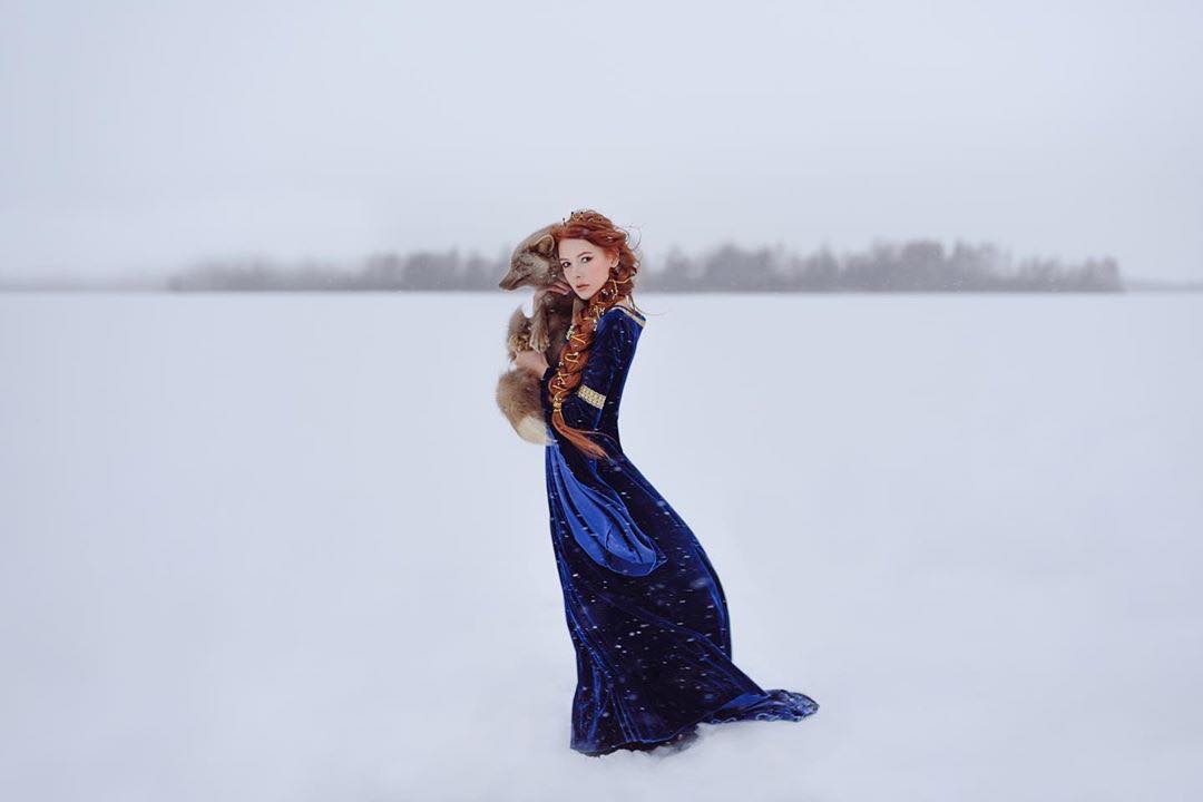 Спросили у арт-фотографа Алисы Руновой, каково это - создавать сказку во Владимире
