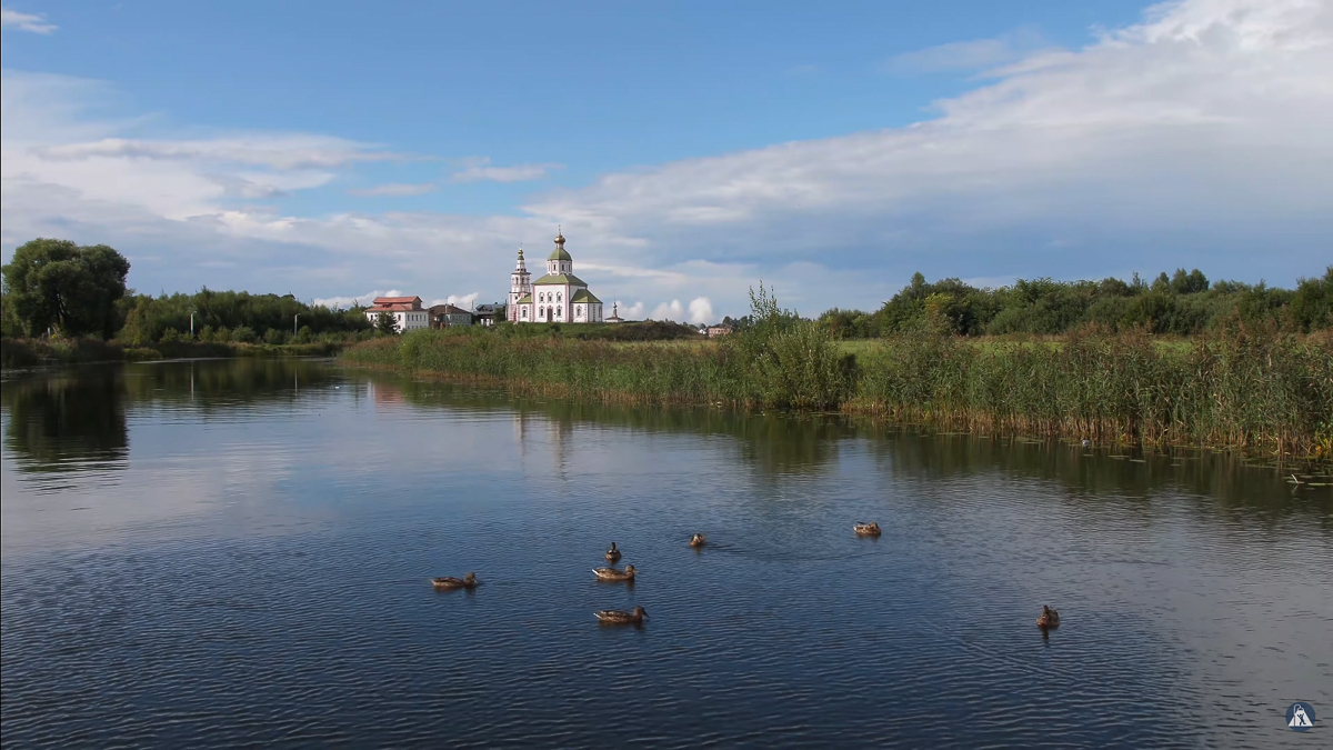 Известный российский блогер-урбанист назвал Суздаль одним из лучших городов страны и объяснил, почему так считает, на своем YouTube-канале
