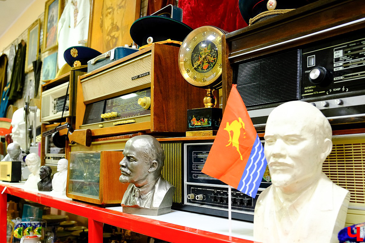 Во Владимире открылся комиссионный магазин «Советский Союз». Он стал настоящим музеем советской истории