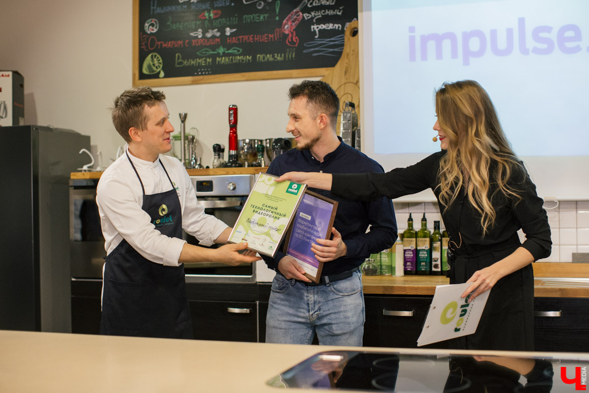 В студии Roulet подвели итоги конкурса «Команда со вкусом». Так какой же ролик оказался лучшим? Кто получил гран-при — кулинарный корпоратив за 60 000 рублей?