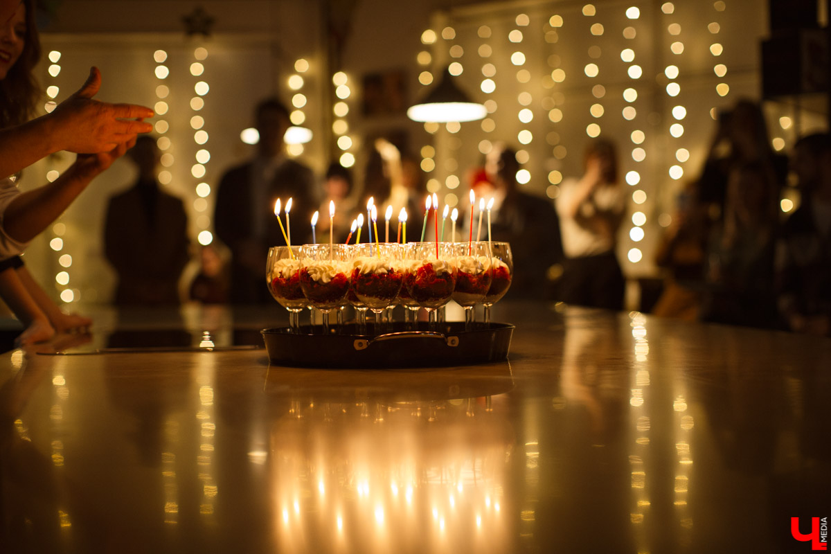 В студии Roulet подвели итоги конкурса «Команда со вкусом». Так какой же ролик оказался лучшим? Кто получил гран-при — кулинарный корпоратив за 60 000 рублей?