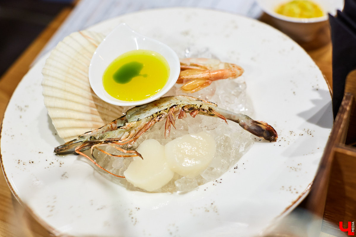 Ресторан «MARiO-MARiO» недавно отметил день рождения. Вместо банального торта гостей праздника ждало яркое кулинарное шоу — ужин в 4 руки. Что это? И понравилось ли гостям? Сейчас все расскажем!