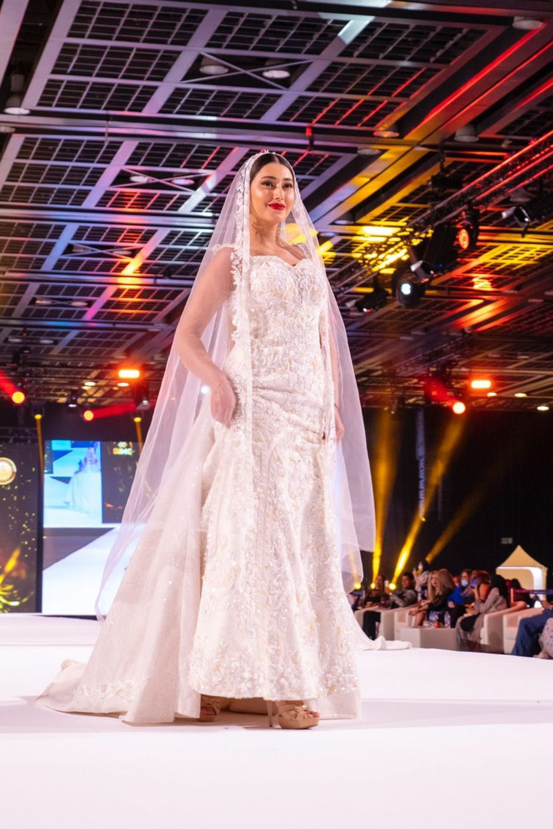 Гюлю Захидли, единственная в нашей стране, стала участницей дубайской Недели моды VIE FASHION WEEK.