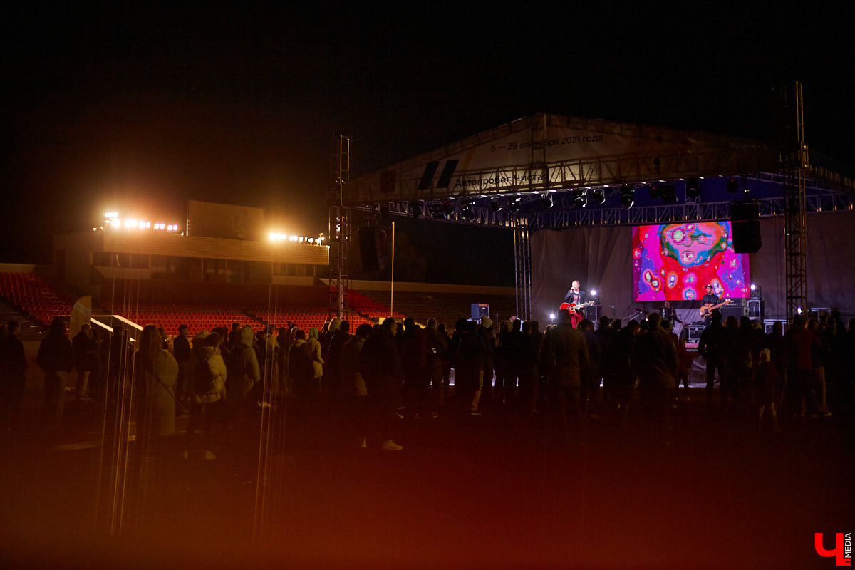 Вечернее выступление «Братьев Грим» на стадионе «Лыбедь». Как это было и при чем здесь экология?