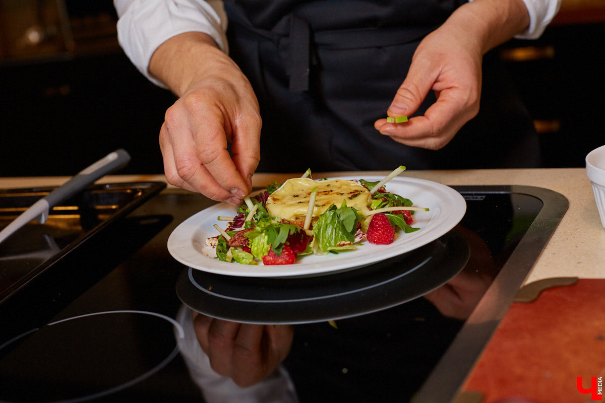 Волшебный салат в меню гармоничного новогоднего ужина для сомелье Любови Барило.