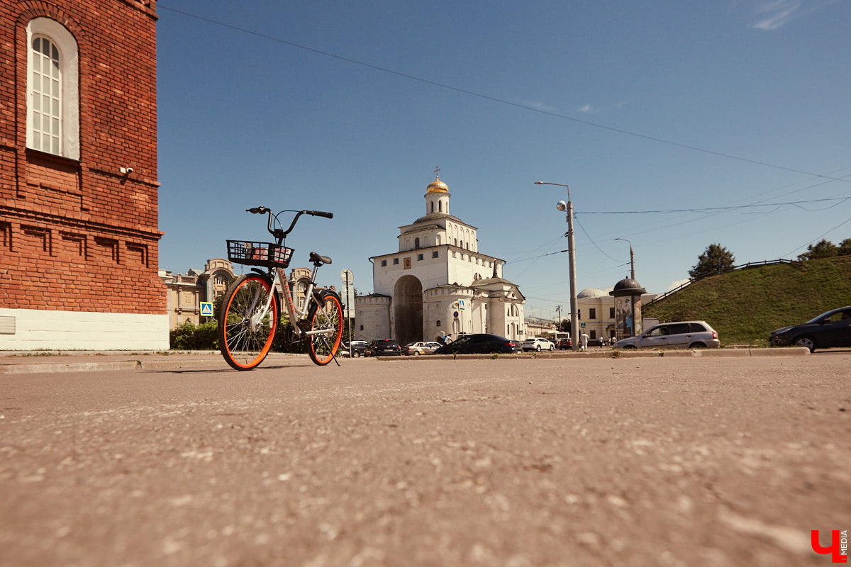 Какие шеринговые новшества ожидают нас в новом сезоне? Вот такие: Lucky Bike уходит из областного центра. Вчера компания сообщила об этом в группе франшизы «ВКонтакте» и представила пользователям новый кикшеринг-сервис.
