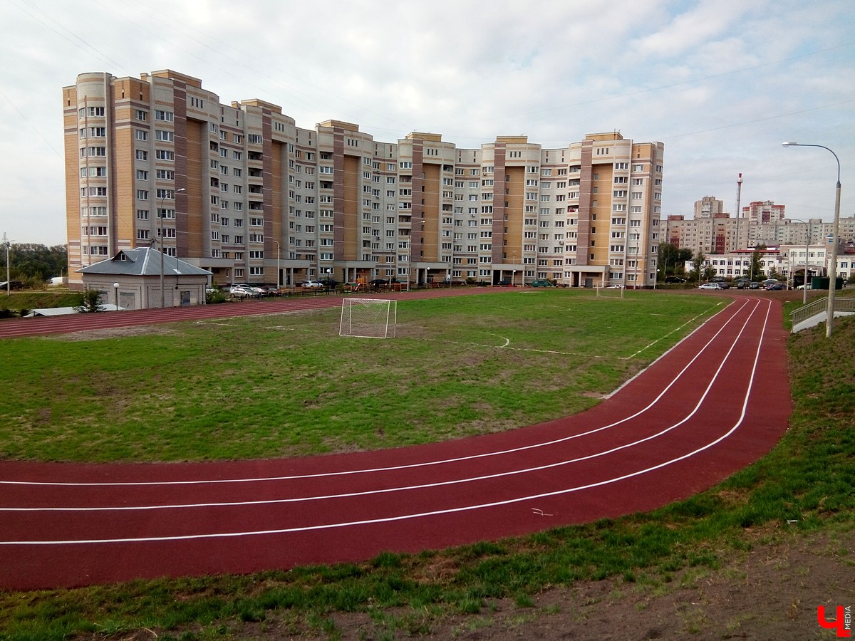 У нас для вас отличные новости! Благодаря дополнительному финансированию во Владимирской области в 2022 году построят сразу две «умные» спортивные площадки. Давайте разбираться, где именно.