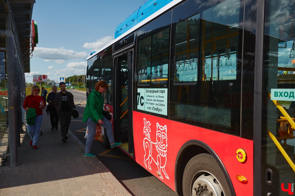 Вы уже обратили внимание на новые автобусы, которые появились на улицах областного центра? А может быть, успели даже проехаться на одном из них? Если нет, тогда отправляйтесь на маршрут вместе с «Ключ-Медиа». Мы протестировали китайский общественный транспорт с местным автоблогером.