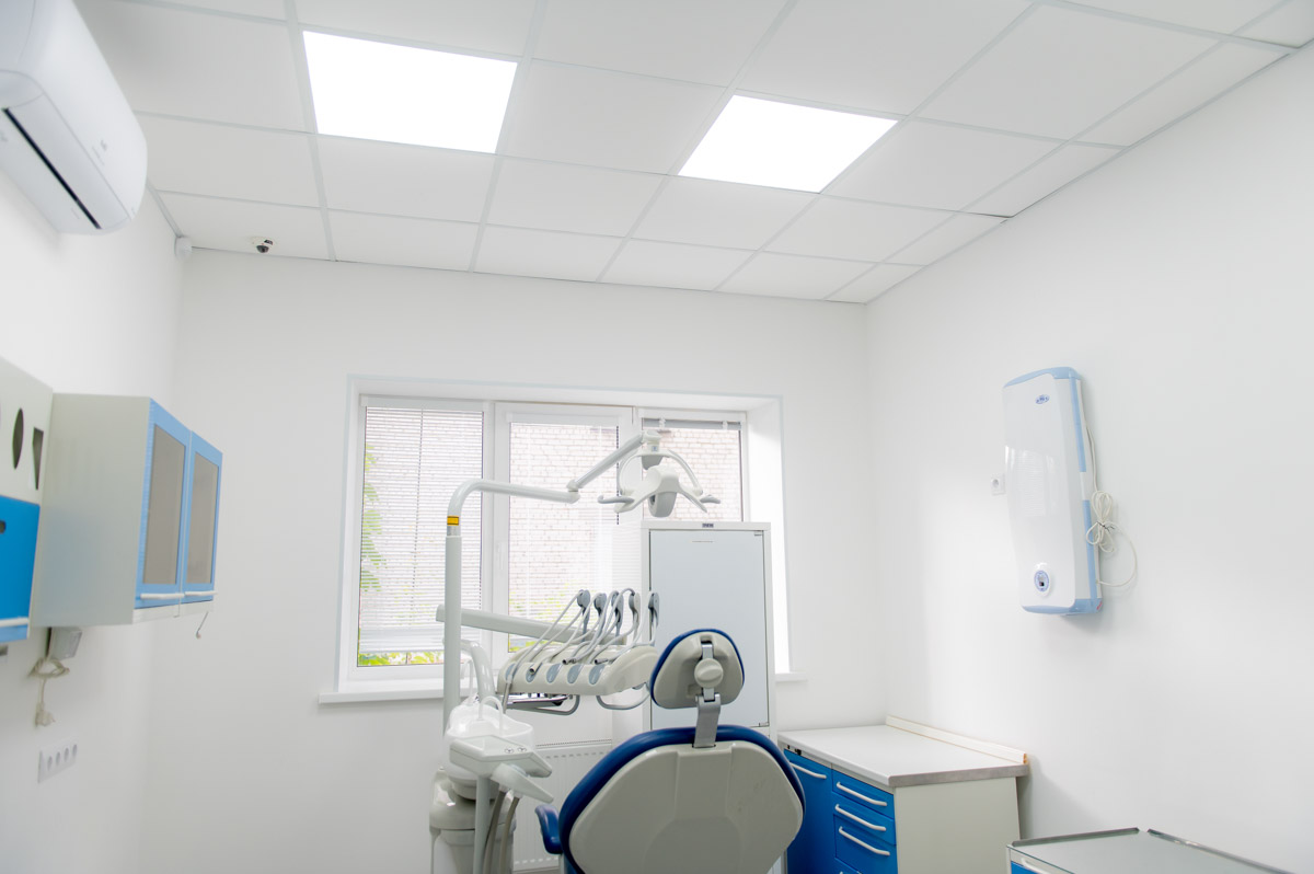Крупнейшая во Владимирской области частная многопрофильная клиника — Первый клинический медицинский центр — открыла в Коврове стоматологию совершенно нового уровня! Давайте разбираться, что это значит.
