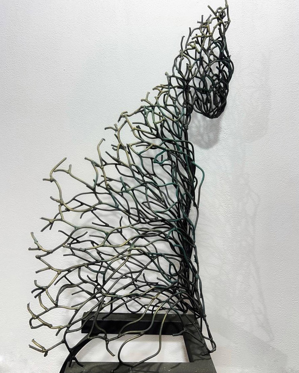 Авторская скульптура жителя Мурома Антона Клепикова на тему экологии будет представлена в Нью-Йорке. Композиция называется Harmony or Devastation. С помощью металла молодой человек говорит об ответственности людей за то, что происходит с природой.