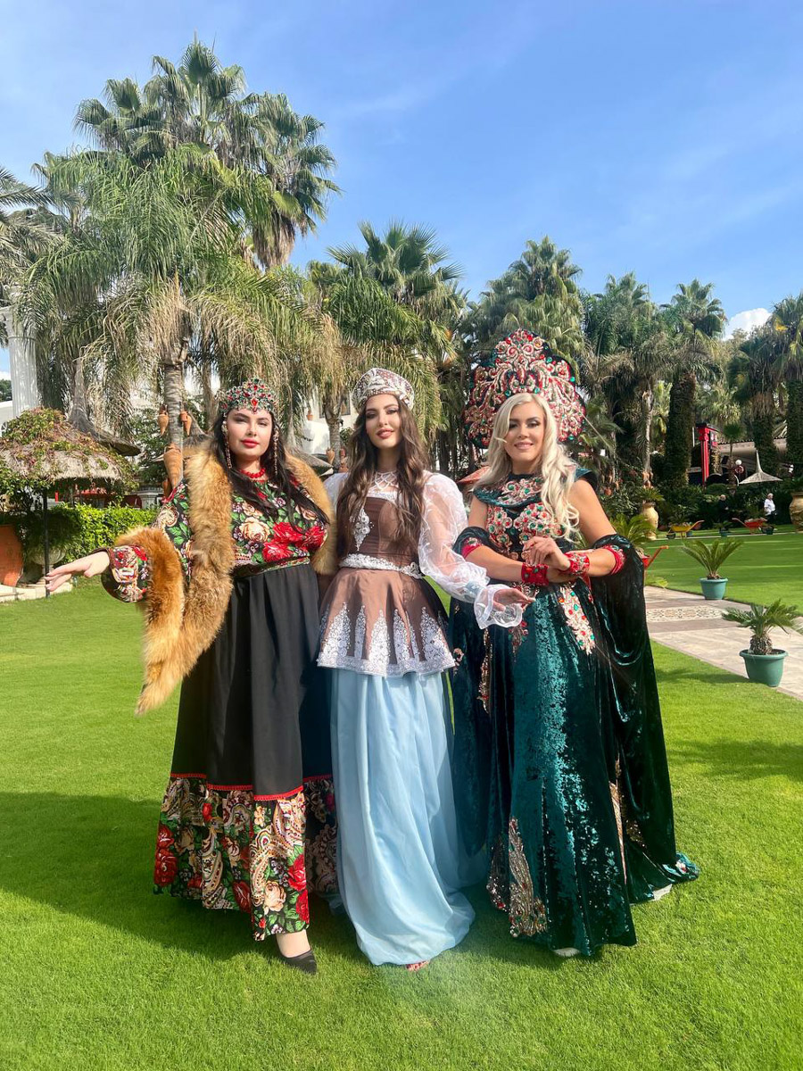 Владимирские девушки завоевали сразу три титула на международном конкурсе красоты «Fashion crown of the world» в Турции. Нашу страну и, конечно, 33-й регион представляли три участницы, которые получили короны в категориях «Мисс», «Миссис» и «Size+».