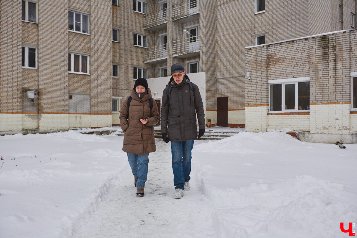 Студенческие общежития появились во Владимире еще несколько веков назад. Конечно, не в такой форме, к которой мы привыкли. Какими же были места обитания учащихся и как они менялись с ходом времени, «Ключ-Медиа» разбирался вместе с краеведом Андреем Ершовым.