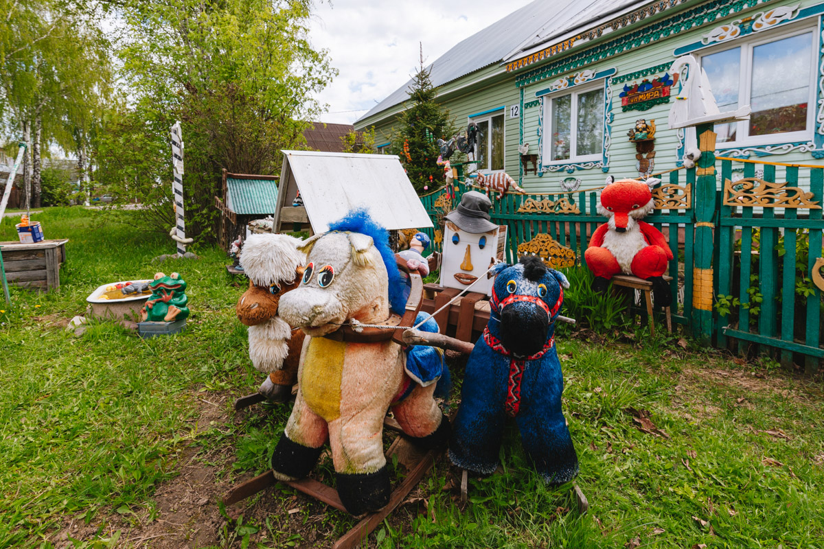 Этим летом Суздаль будет вдоль и поперек исхожен ногами туристов. Мы предлагаем разнообразить классический маршрут и включить туда неформатные локации, которых нет в путеводителях. Рассказал о них «Ключ-Медиа» тревел-фотограф Андрей Белавин.