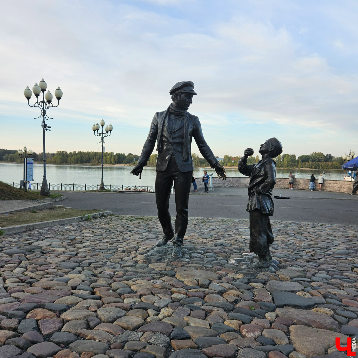 Море зовет! И оно ближе, чем кажется. Правда, не соленое и не теплое, как ожидаем. Но есть своя прелесть в городке Рыбинске, который стоит на берегу огромного водохранилища. Побывали там и теперь рассказываем о новой идее тура выходного дня.