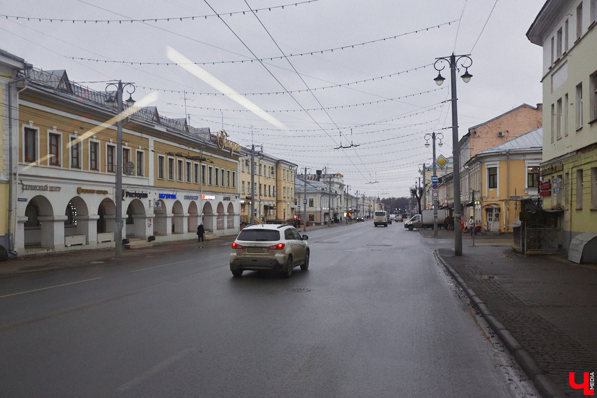 У жителей областного центра появился еще один, пусть и небольшой, повод для гордости. Маршрут городской транспортной сети от улицы Фатьянова до театра «Разгуляй» признали одним из самых красивых наряду с маршрутом трамвая из Санкт-Петербурга, автобуса из Балаклавы в Севастополь и апшеронской узкоколейной дорогой.