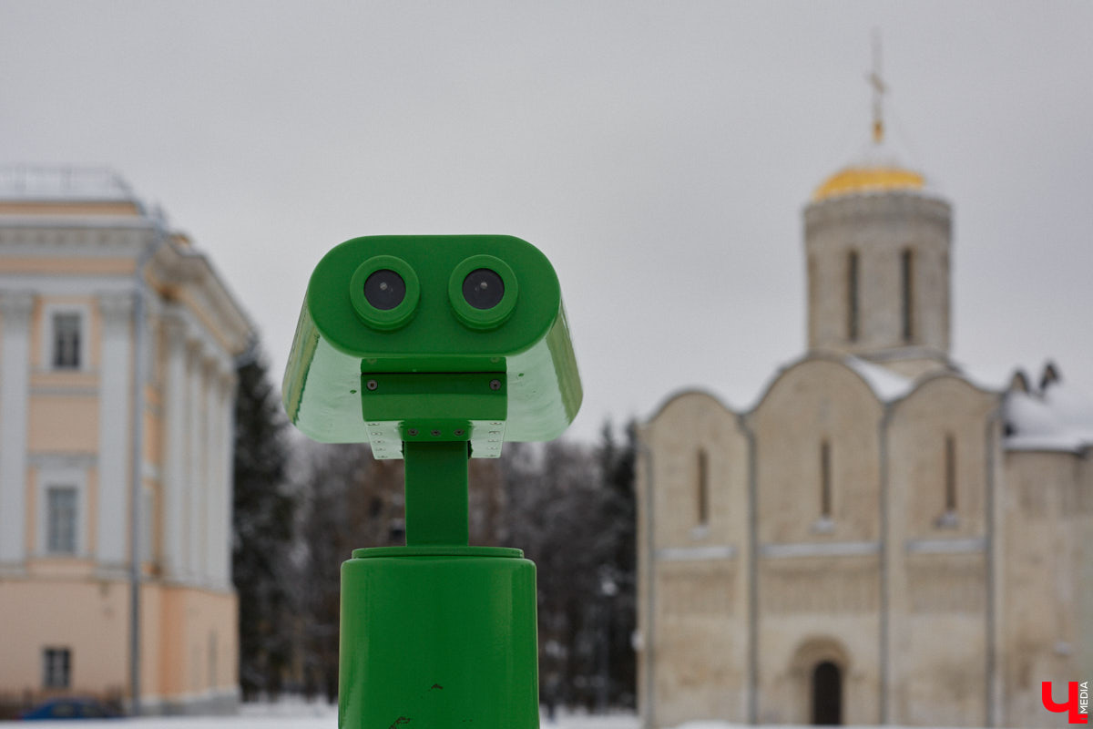 Время идет, проблемы все те же. Теперь эта фраза звучит не голословно, ведь ей нашлось документальное подтверждение — письмо 50-летней давности с расписанными несовершенствами Владимира. Подметил их некий товарищ Свирин из Москвы в далеком 1975-м, а мы вместе с урбанистом Артемом Чернеем прошлись по его следам уже в 2024 году.