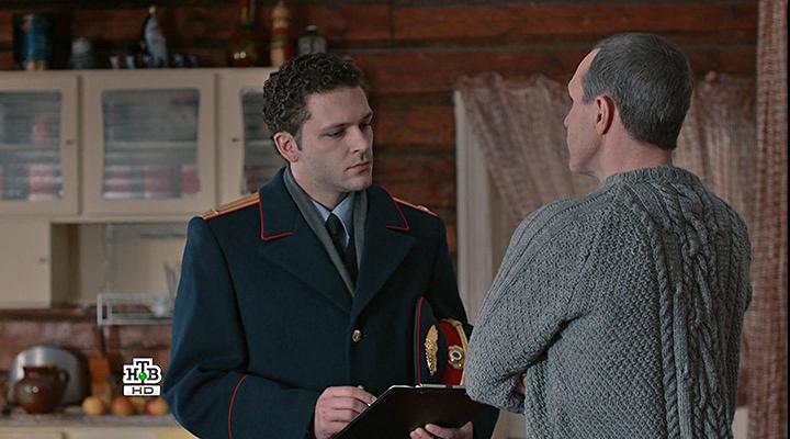 Бывшая резиденция Ивана Грозного не может похвастаться таким паломничеством кинематографистов, как Владимир и тем более Суздаль. Но пару шедевров и несколько вполне достойных кинолент сняли и там. Причем первые в области съемки аж в 1926 году проходили именно в Александрове. «Ключ-Медиа» собрал фильмы и сериалы, в которых город 33-го региона стал полноценным участником фильма или же, напротив, скромно выступал в роли незаметного статиста.