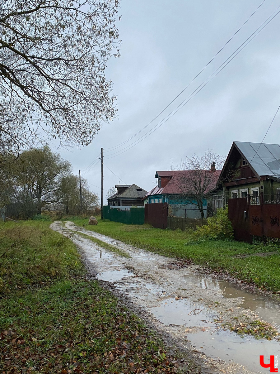 В 1892 году Покровский уезд Владимирской губернии посетил Исаак Левитан. Примечательно, что некоторые из своих произведений мастер «пейзажа настроения» написал, вдохновившись видами современного Петушинского района. «Ключ-Медиа» нашел места, где художник создал свои шедевры, и побывал там.