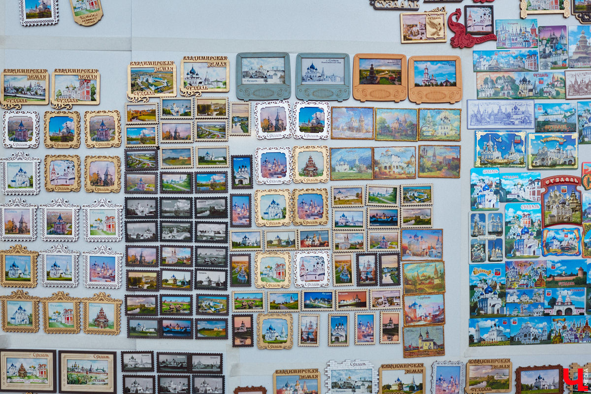 Григорий Кузьмин отметился в Книге рекордов России с коллекцией магнитов, связанных с Суздалем. Их у него больше тысячи! Мужчина собрал их вместе с коллегами к тысячелетию древнего города. И это мировое достижение, которое зафиксировано официально.