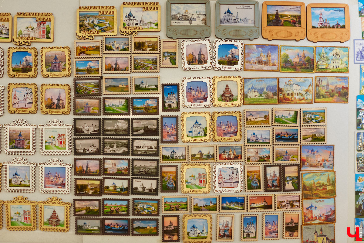 Григорий Кузьмин отметился в Книге рекордов России с коллекцией магнитов, связанных с Суздалем. Их у него больше тысячи! Мужчина собрал их вместе с коллегами к тысячелетию древнего города. И это мировое достижение, которое зафиксировано официально.