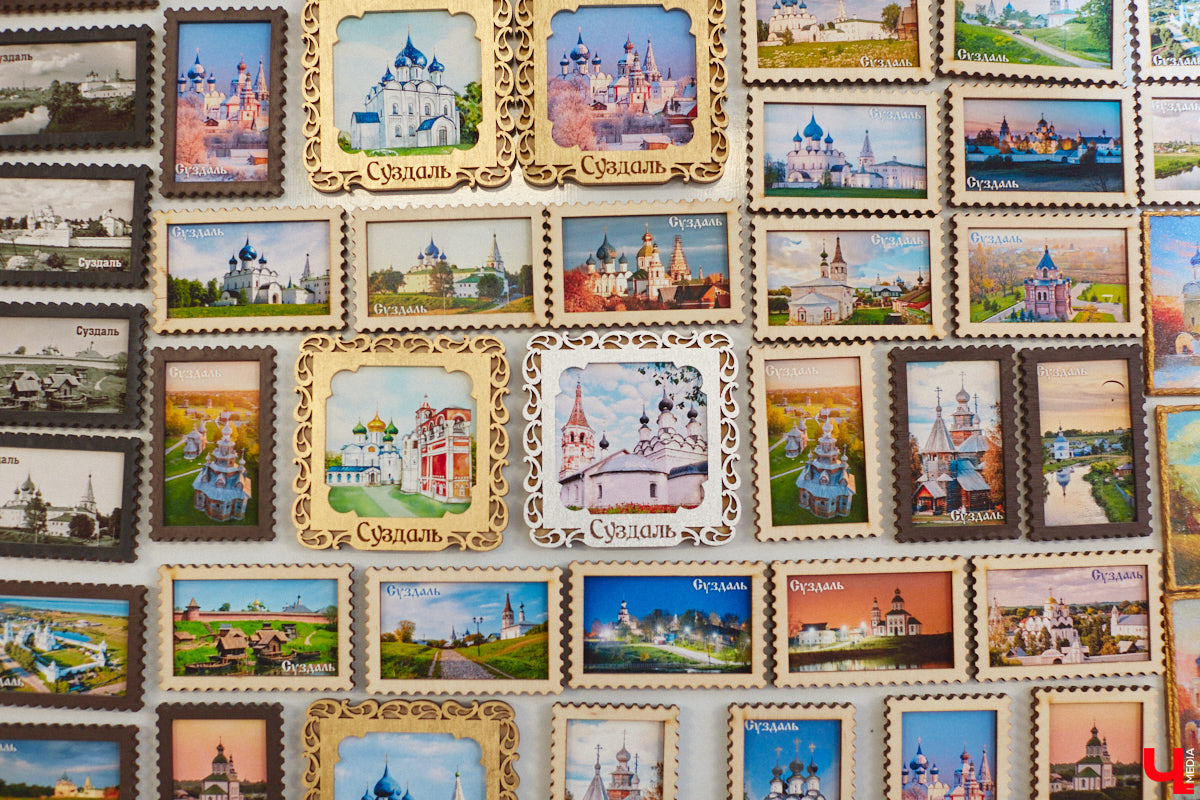 Григорий Кузьмин отметился в Книге рекордов России с коллекцией магнитов, связанных с Суздалем. Их у него больше тысячи! Мужчина собрал их вместе с коллегами к тысячелетию древнего города. И это мировое достижение, которое зафиксировано официально.