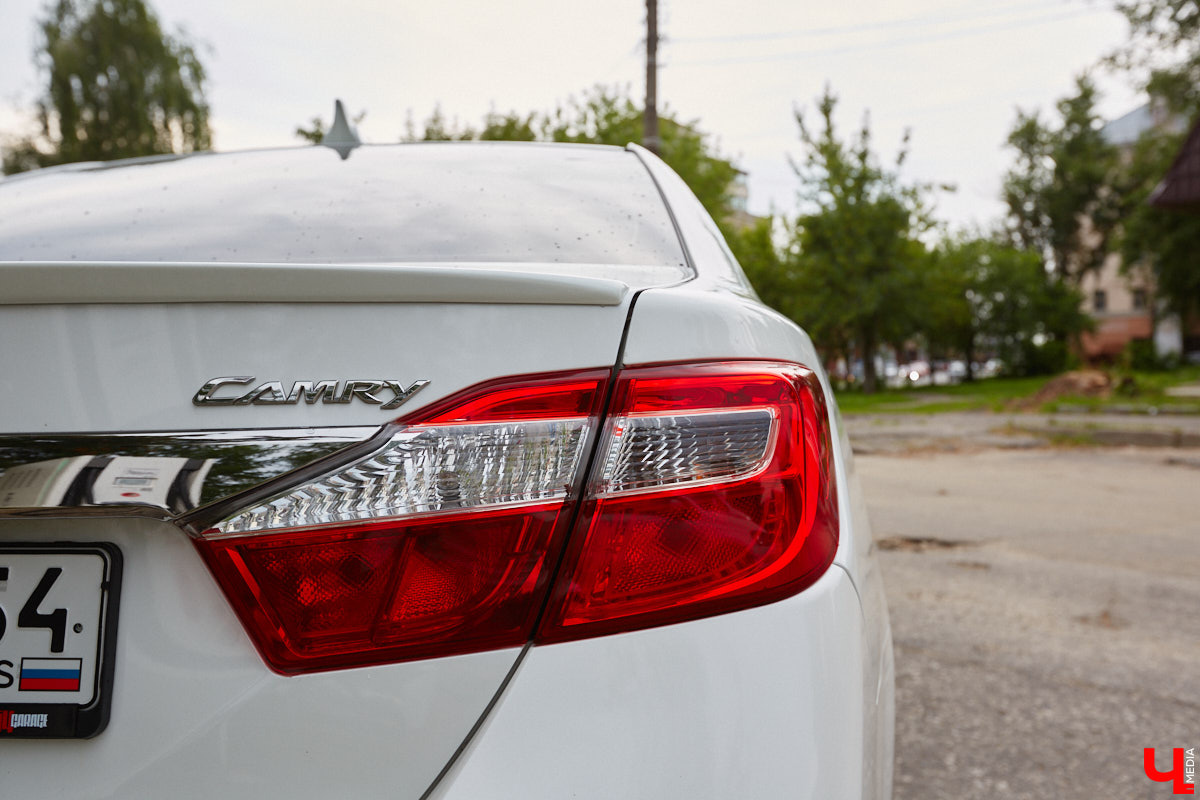 Житель областного центра Евгений Солилов выиграл Toyota Camry в полной комплектации, просто подписавшись в популярном мессенджере на канал, который занимается автомобильными экспериментами. Рандомным способом нашего земляка выбрали из шестисот тысяч участников. О столь щедром подарке судьбы он поведал нашему изданию.