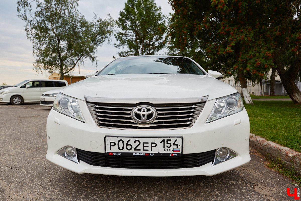 Житель областного центра Евгений Солилов выиграл Toyota Camry в полной комплектации, просто подписавшись в популярном мессенджере на канал, который занимается автомобильными экспериментами. Рандомным способом нашего земляка выбрали из шестисот тысяч участников. О столь щедром подарке судьбы он поведал нашему изданию.