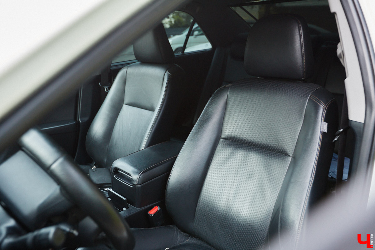 Житель областного центра Евгений Солилов выиграл Toyota Camry в полной комплектации, просто подписавшись в популярном мессенджере на канал, который занимается автомобильными экспериментами. Рандомным способом нашего земляка выбрали из шестисот тысяч участников. О столь щедром подарке судьбы он поведал нашему изданию.