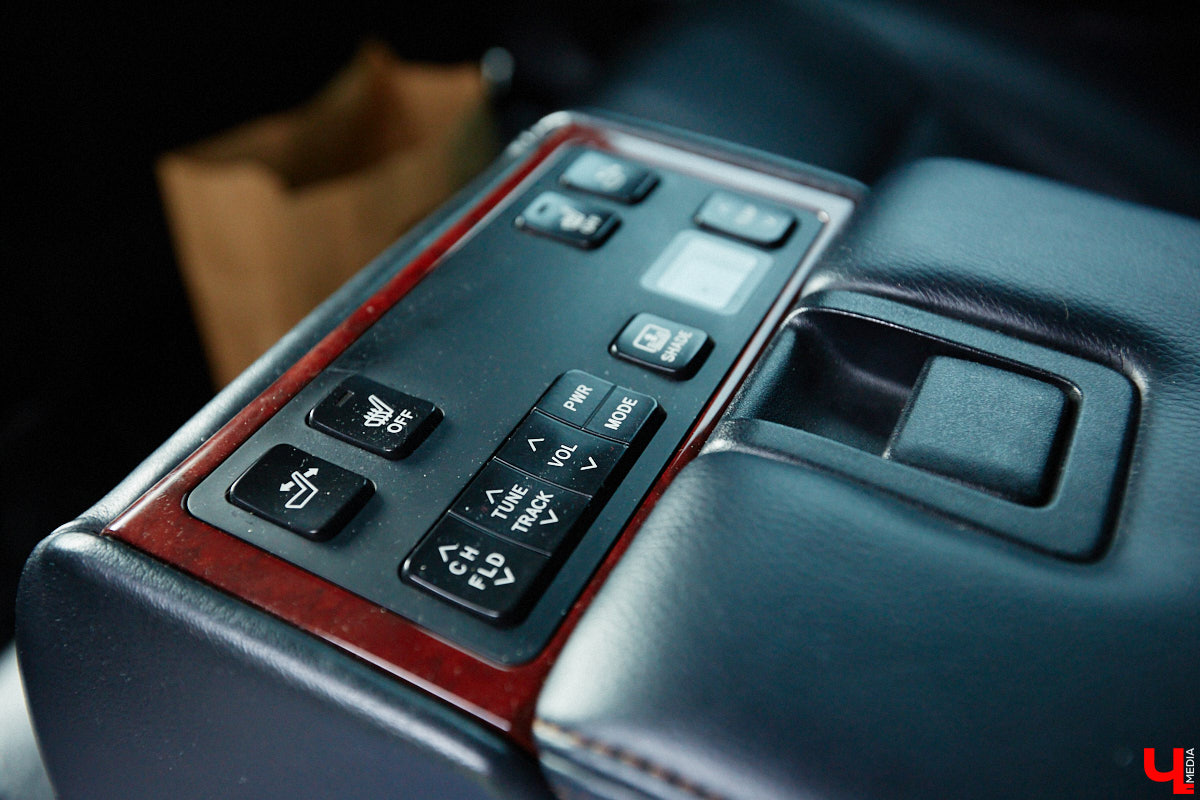 Житель областного центра Евгений Солилов выиграл Toyota Camry в полной комплектации, просто подписавшись в популярном мессенджере на канал, который занимается автомобильными экспериментами. Рандомным способом нашего земляка выбрали из шестисот тысяч участников. О столь щедром подарке судьбы он поведал нашему изданию.