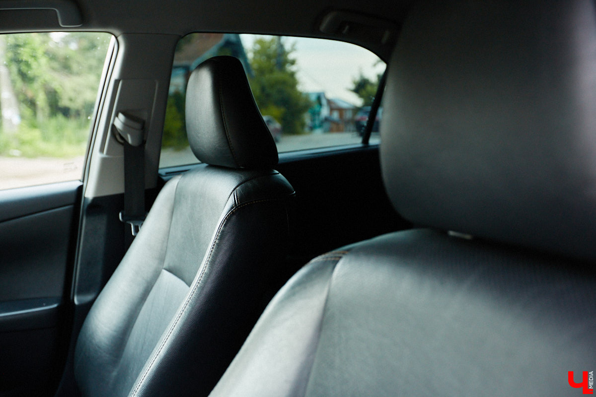 Житель областного центра Евгений Солилов выиграл Toyota Camry в полной комплектации, просто подписавшись в популярном мессенджере на канал, который занимается автомобильными экспериментами. Рандомным способом нашего земляка выбрали из шестисот тысяч участников. О столь щедром подарке судьбы он поведал нашему изданию.